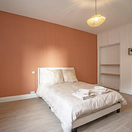 Apartment Le Cindy - Spacieux - Lumineux - Wifi - Gare Homecourt