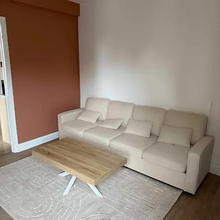 Apartment Le Cindy - Spacieux - Lumineux - Wifi - Gare Homecourt