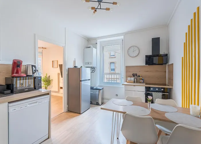 Апартаменты Le Cindy - Spacieux - Lumineux - Wifi - Gare *